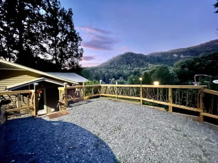 Best View in Bat Cave Houses for Rent in Hendersonville, North Carolina, United States Airbnb