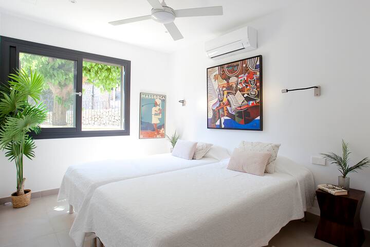 2. magamistuba aiavaatega. Avarad Jenseni voodid ja rahulik ümbrus tagavad parima ööune.