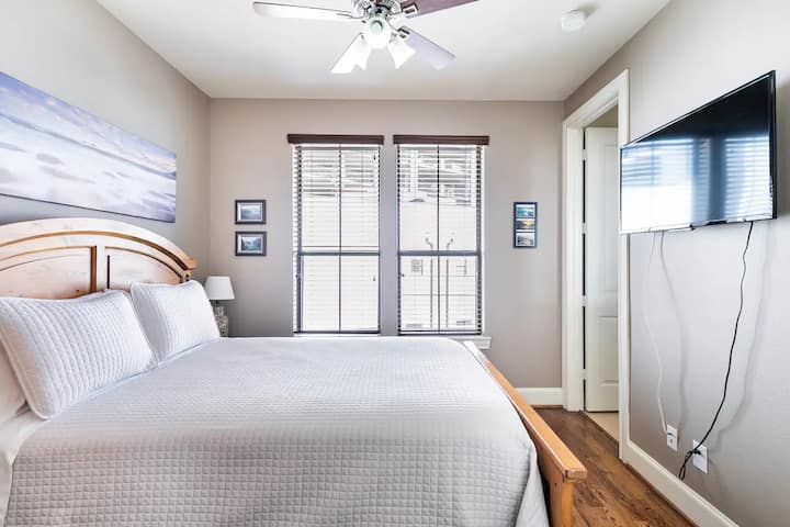 3rd floor Guest Bedroom