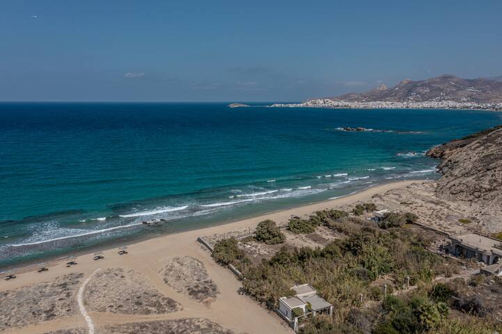 Villa Valerie front of the sea | Stelida, Naxos gallery image 2