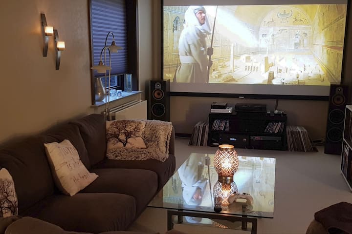 Cosy And Spacious With Big Garden And Home Cinema - Denmark