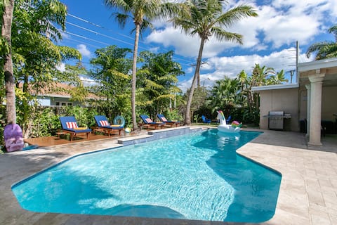 Heated Pool & Hot Tub - Tropical Yard by the Beach