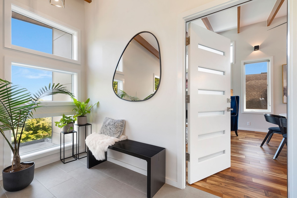 Top Floor Apartment