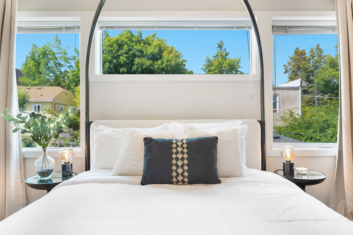 Top Floor Apartment