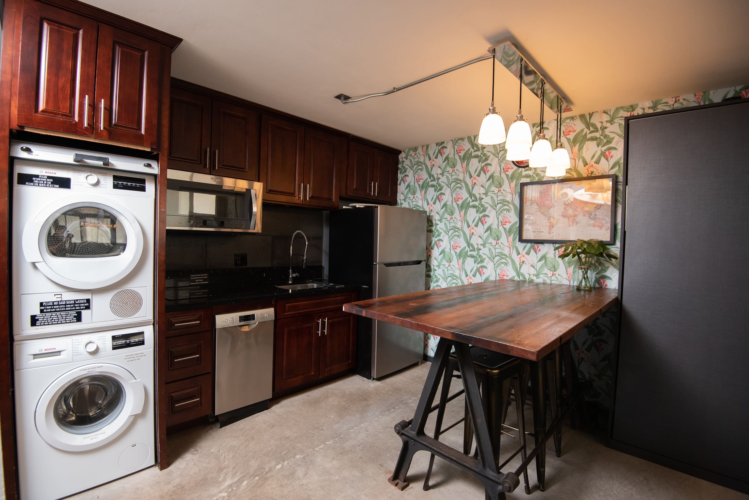Modern Concept Shangri-La in the Heart of Waikiki - Image 2