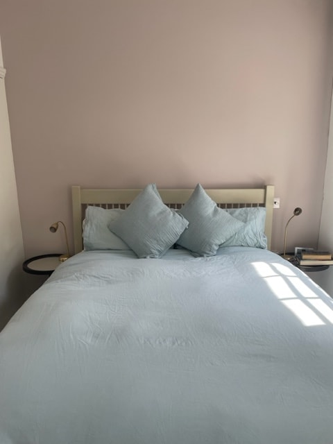 ห้องนอนหลัก - เตียงคิงไซส์