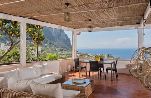 Top Airbnb: Luxury Apt 100ft to Piazzetta - Ideal for family a Capri