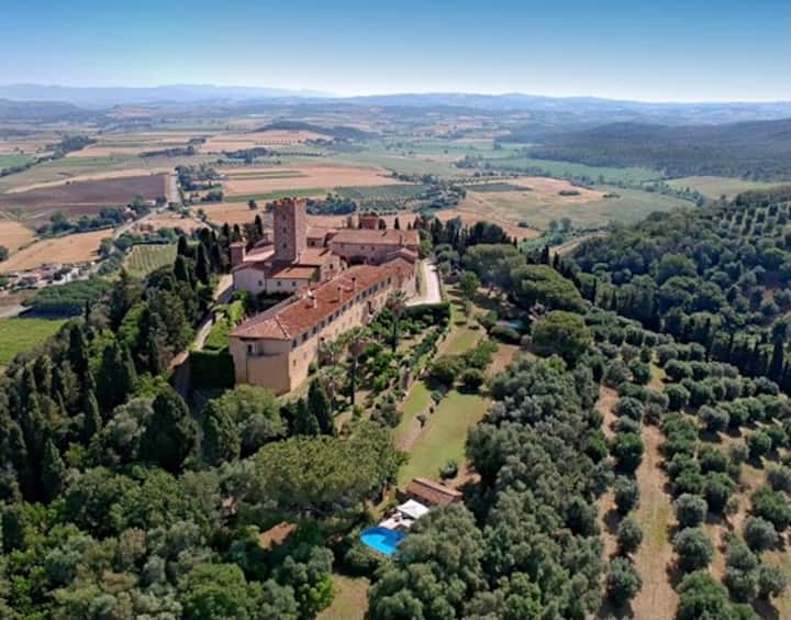 Castle Marsiliana 13 Guests - Saturnia