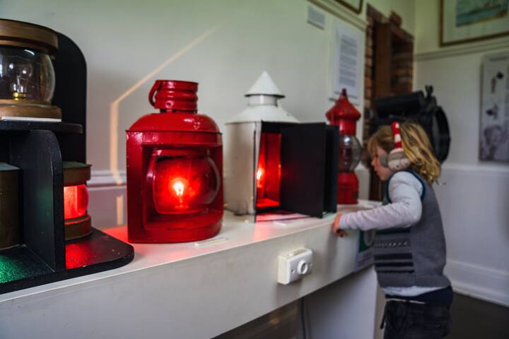 The Boatmans family house – Low Head Pilot Station gallery image 3