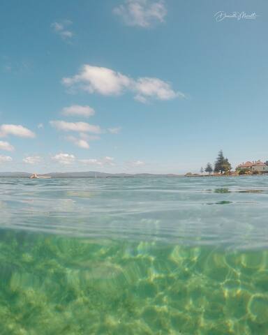 The Original School House – waterfront Low Head gallery image 4