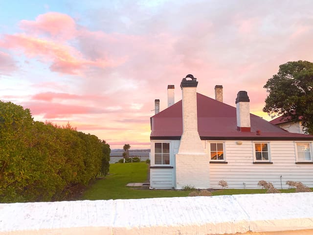 The Original School House – waterfront Low Head
