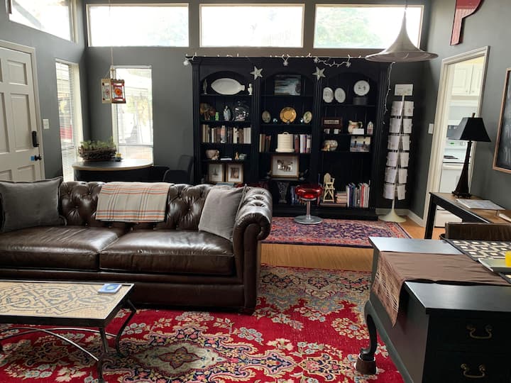 Windy Hill, A Tranquil Retreat In East Charlotte - Charlotte, NC