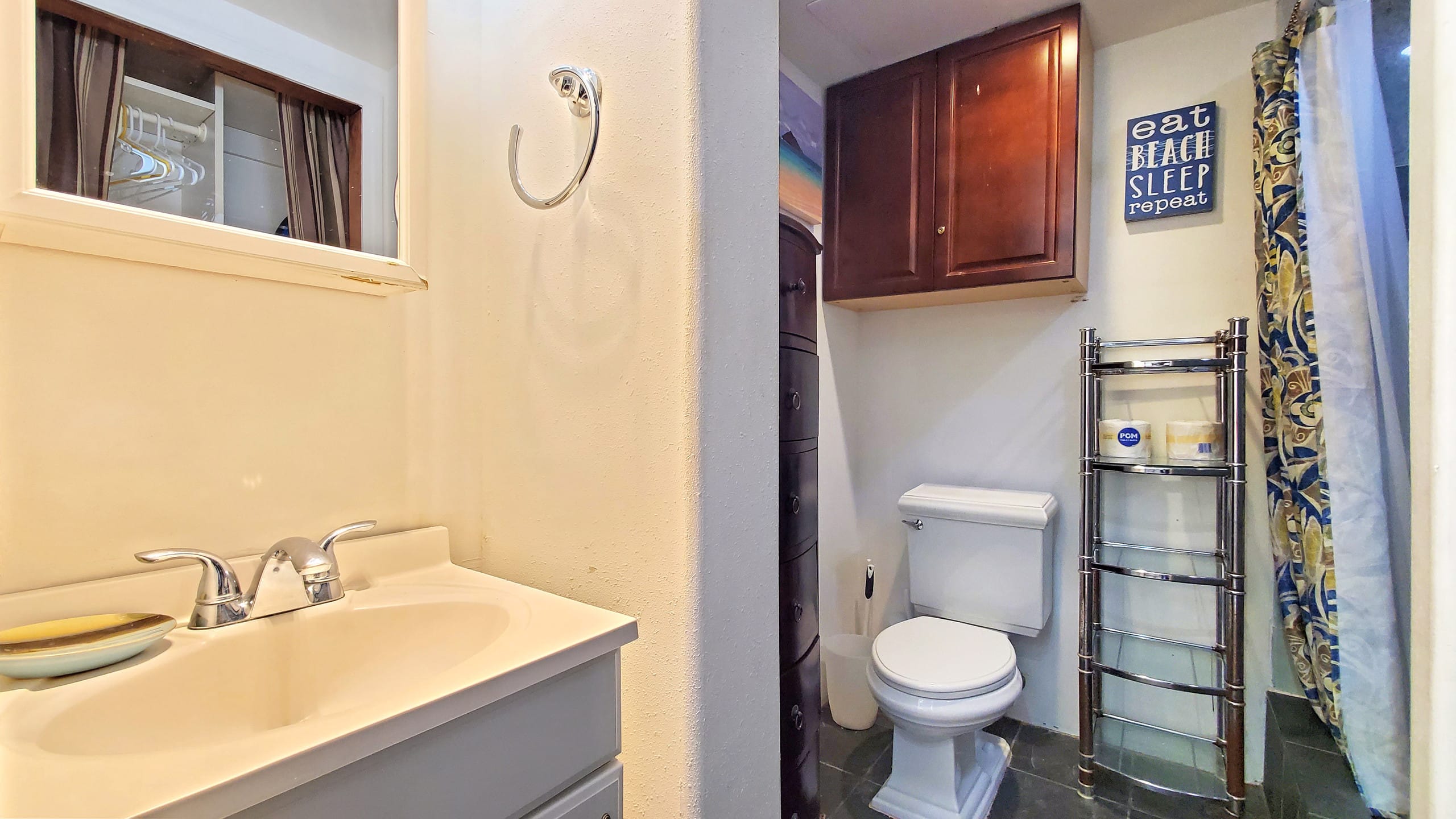 Condo in Honolulu · ★4.66 · Studio · 1 bed · 1 private bath - Image 6