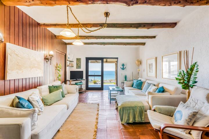 Casa da Âncora – Unique 5BDR Beachfront Property gallery image 2