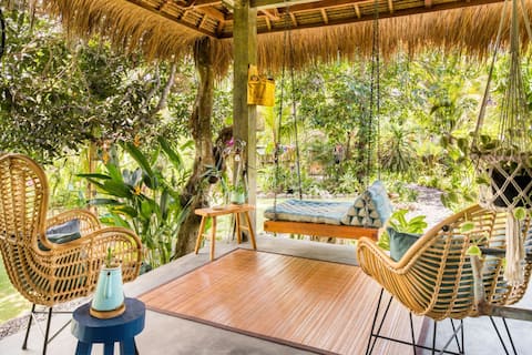 The Writers' Treehouse – a unique, creative home