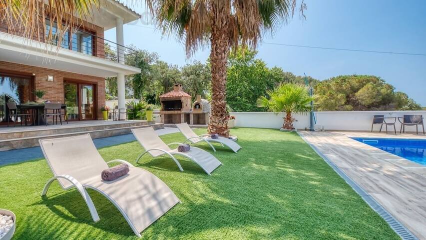 ♥ CostaCabana – Villa Marcella ♥ Magnificent views gallery image 2