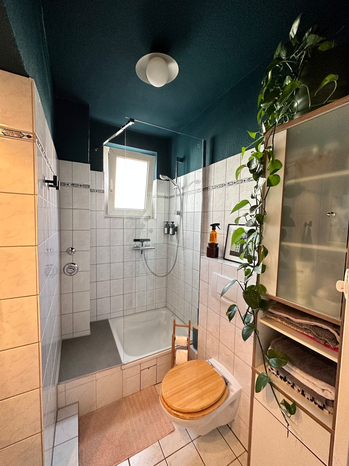 Sunny apartment in Eimsbüttel – central but quiet