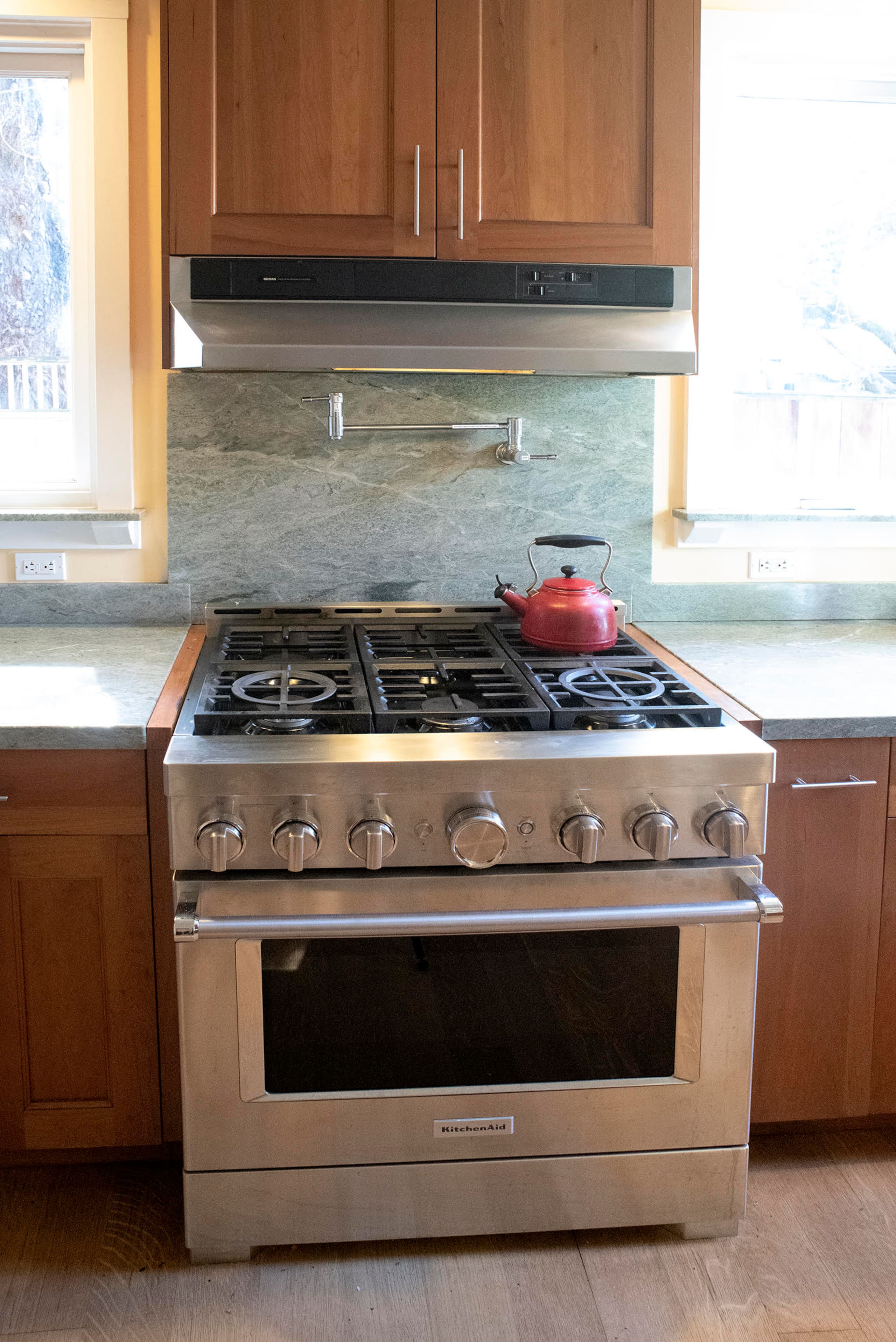 Home in San Francisco · ★4.9 · 6 bedrooms · 8 beds · 2 baths - Image 7