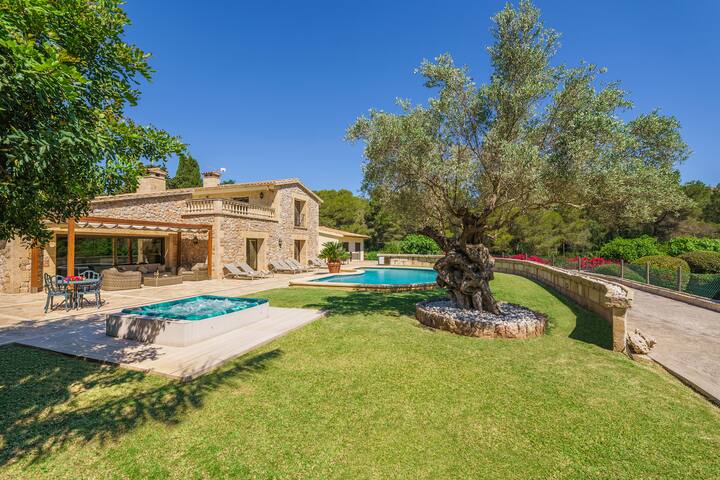 Villa Casa del Pinaret with private swimming pool. gallery image 2