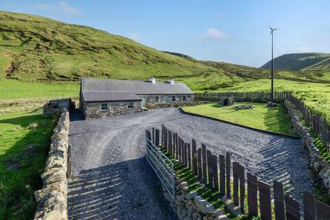 Crashpad Lodges at Yr Helfa - Yr Wyddfa / Snowdon
