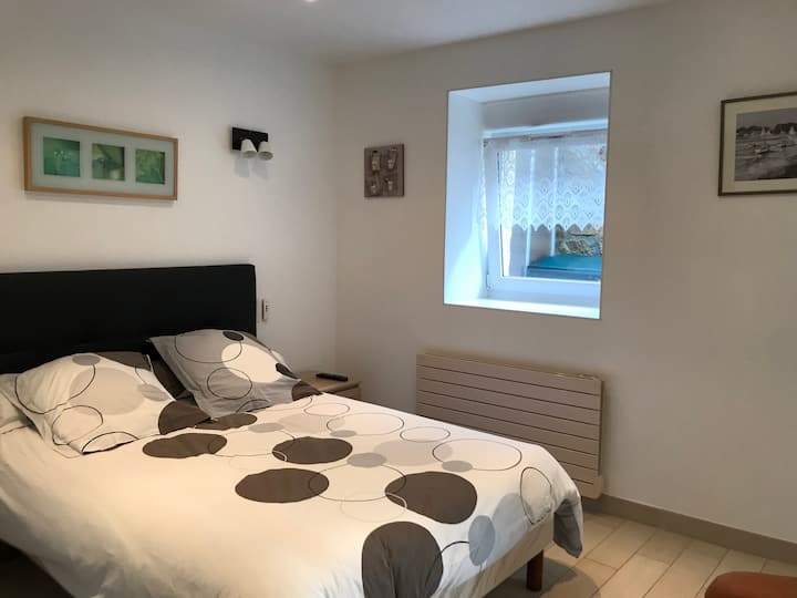 პირველი სართულის საძინებელი