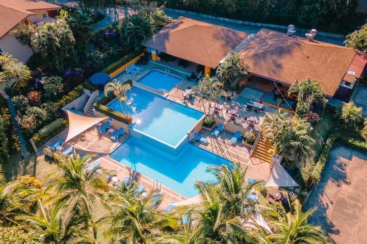 3 BR Villa on Secluded Beach Bahia Pez Vela Ocotal