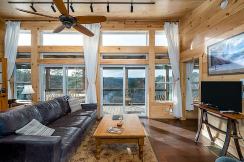 Top performing Airbnb: The Toccoa Overlook in Mineral Bluff