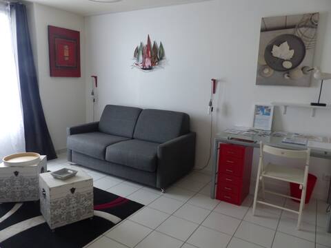 Top Airbnb: Studio in the heart of the city in La Rochelle
