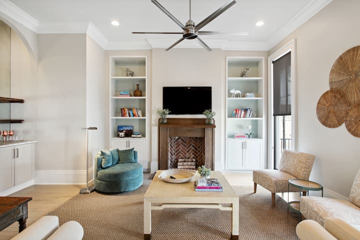 Luxury Uptown/ Garden District Loft