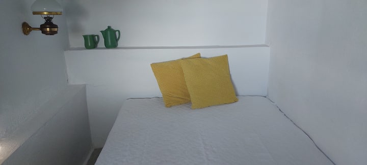 Το δεύτερο υπνοδωμάτιο κάτω