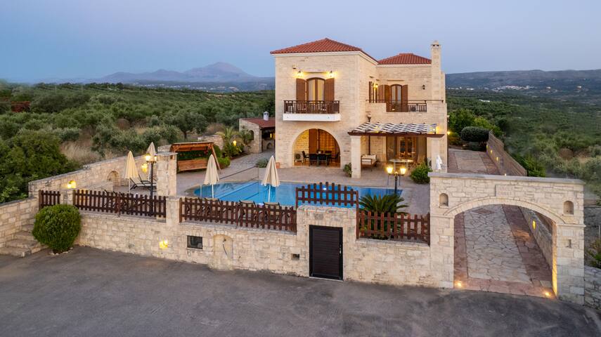 Impressive four bedroom stone house with pool