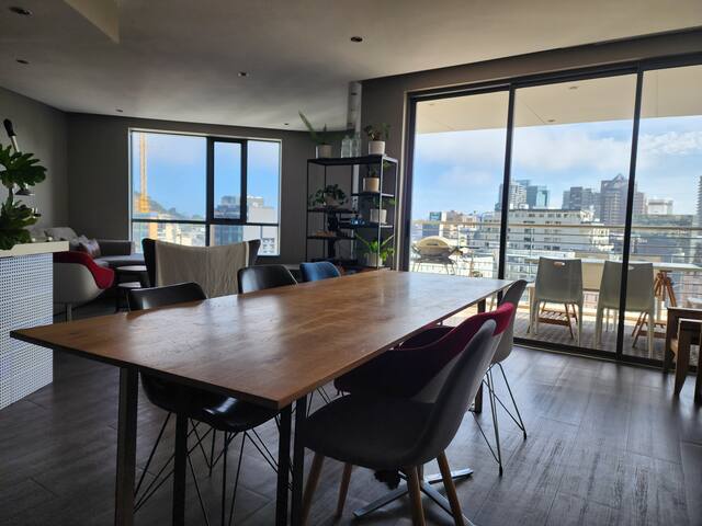 Luxe Apartment | Sweeping City Views gallery image 2