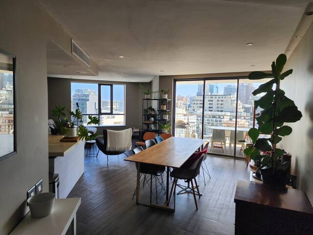 Luxe Apartment | Sweeping City Views gallery image 3