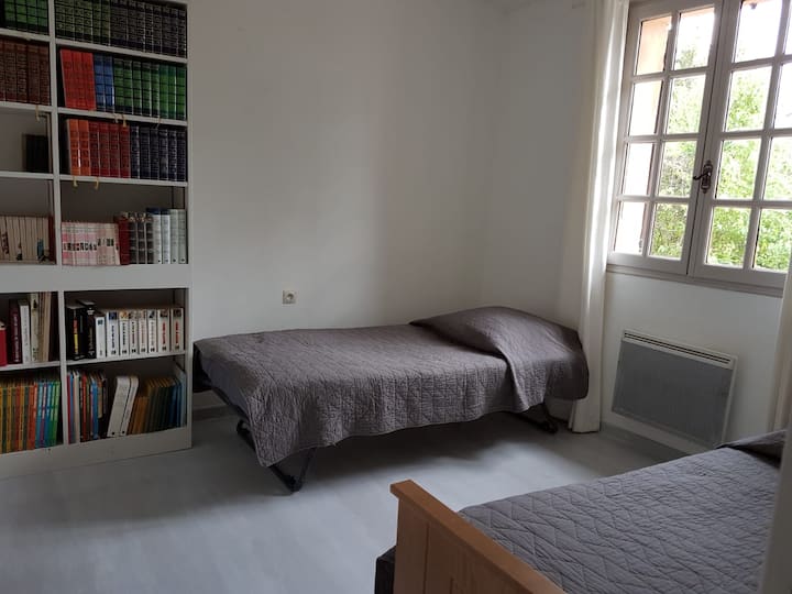 Chambre 2 lit gigogne 