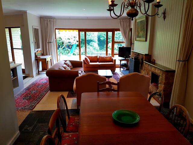 Bishopscourt home holiday rental gallery image 3