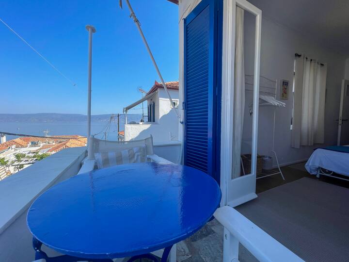 Zoe Apartments No 6 , Hydra Island Greece Apartments for Rent in Ydra
