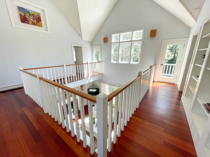 Main & Guest house in Edgartown 1 Mile to Center Houses for Rent in