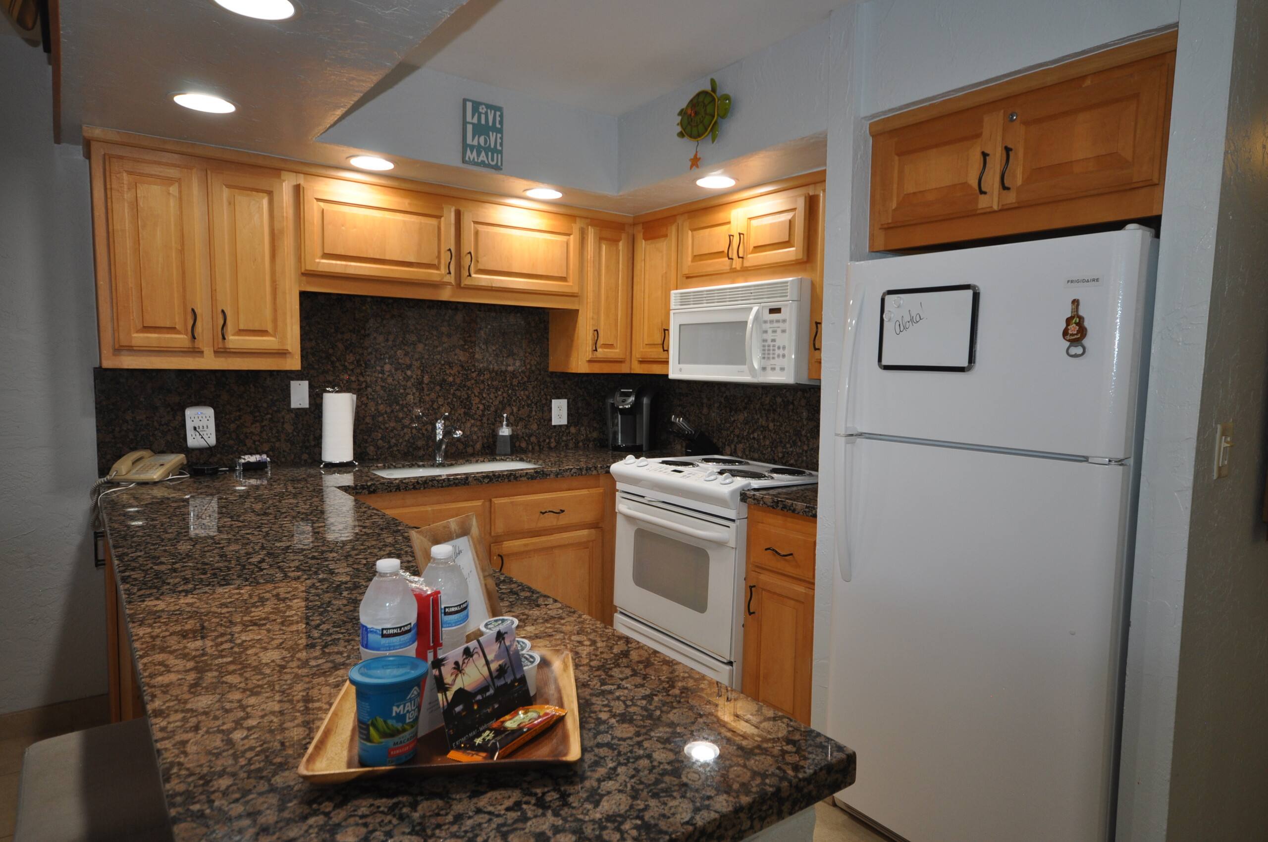 Condo in Lahaina · ★4.97 · 1 bedroom · 1 bed · 1 bath - Image 6