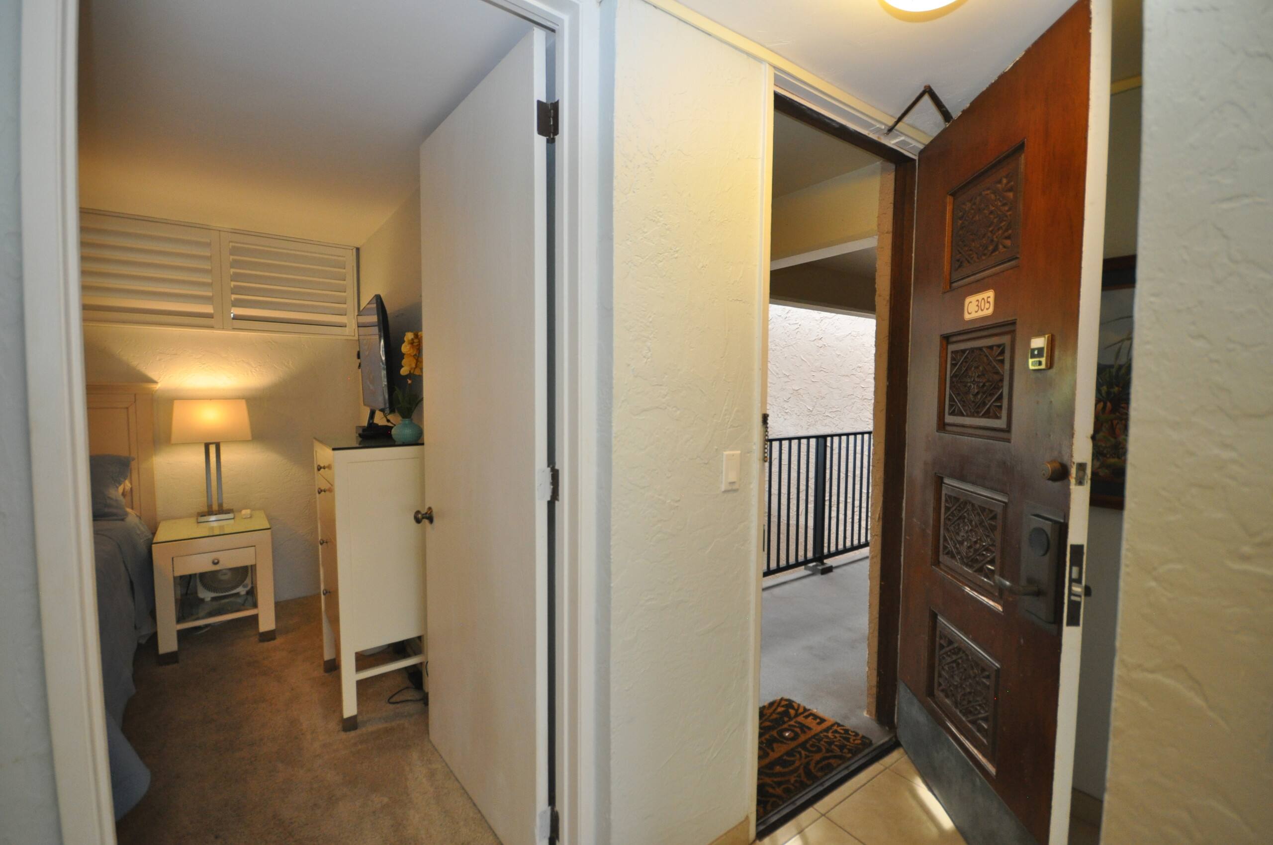 Condo in Lahaina · ★4.97 · 1 bedroom · 1 bed · 1 bath - Image 18