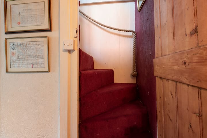 บันไดไปยังชั้น 2