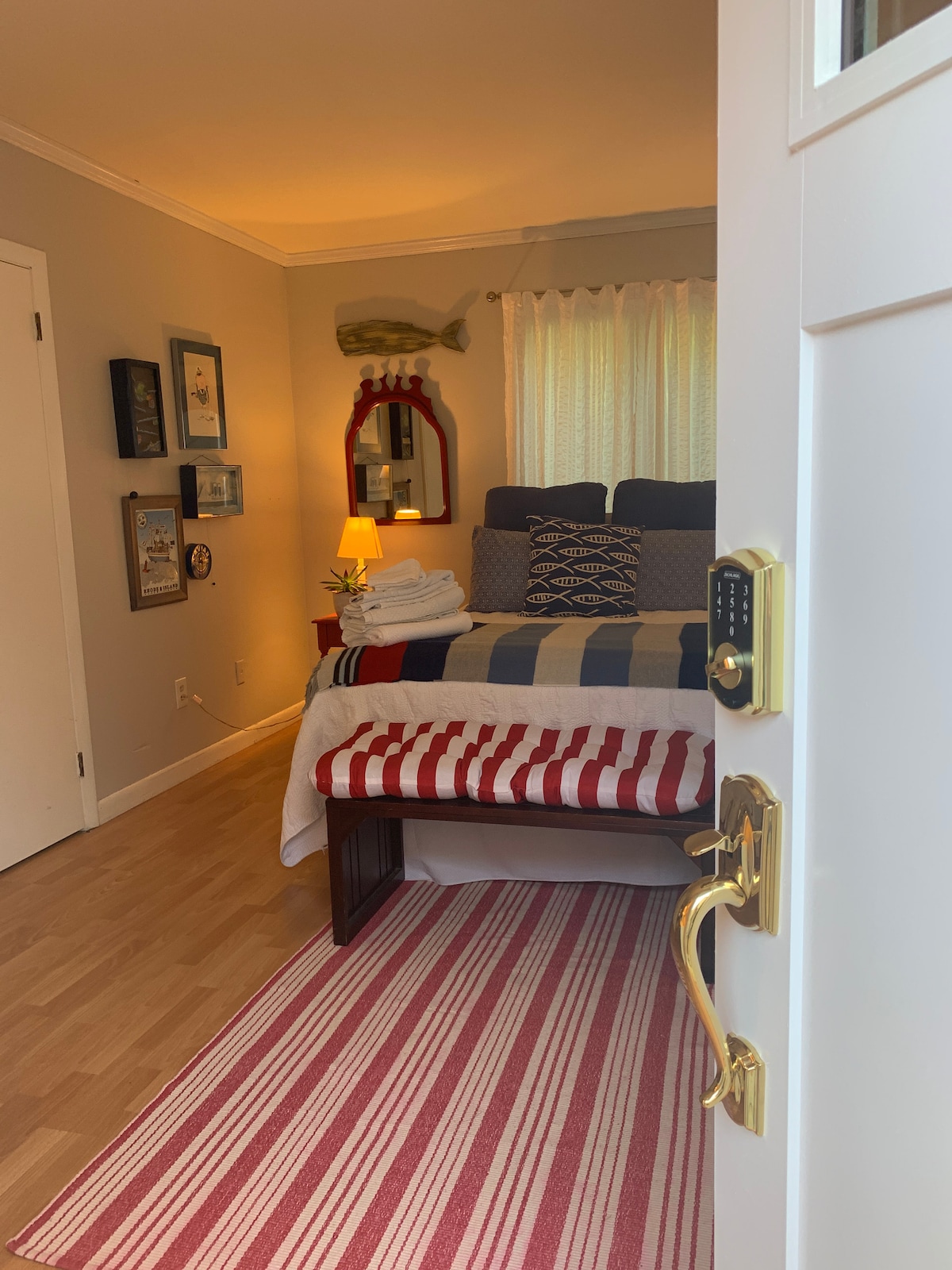 Come in and Welcome!