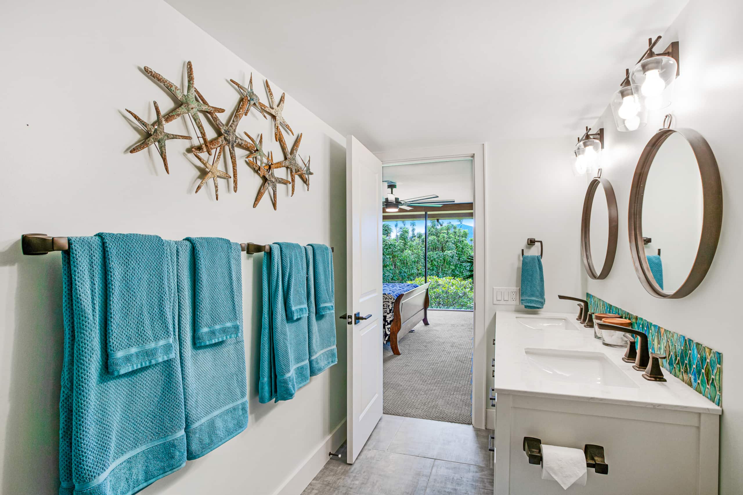 Condo in Lahaina · ★4.95 · 2 bedrooms · 4 beds · 2 baths - Image 22
