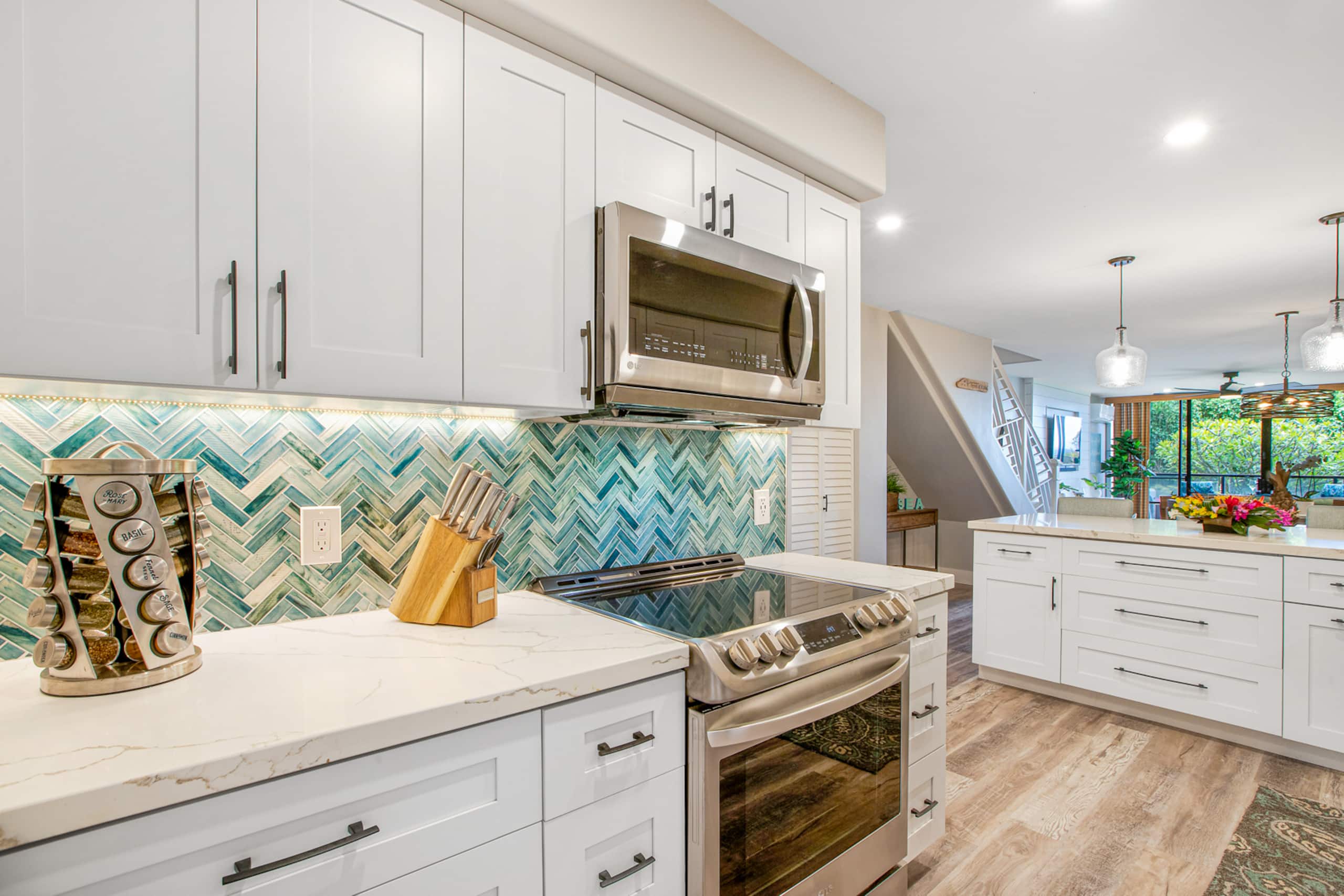 Condo in Lahaina · ★4.95 · 2 bedrooms · 4 beds · 2 baths - Image 15