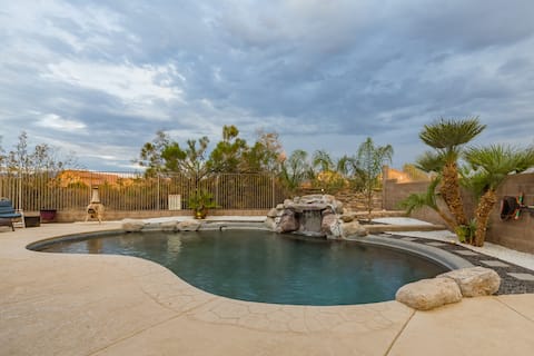 A Real Gem-Your Modern Oasis Awaits-Sauna/Gym/Pool