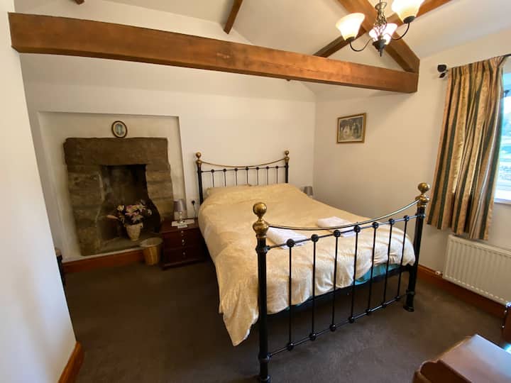 غرفة النوم الرئيسية