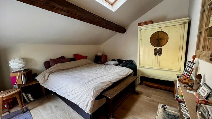 ห้องนอนใหญ่ชั้นบน