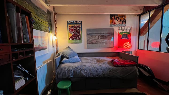 ห้องนอน - สำนักงานเตียง Trundle 
สำหรับ 2 ที่ 