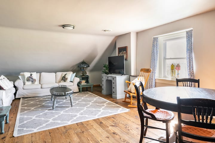 位于三楼智能电视 