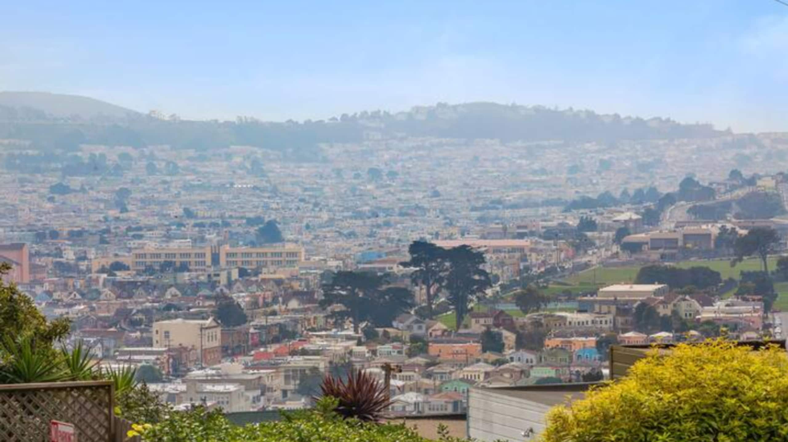 Home in San Francisco · ★4.93 · 1 bedroom · 1 bed · 1 bath - Image 2