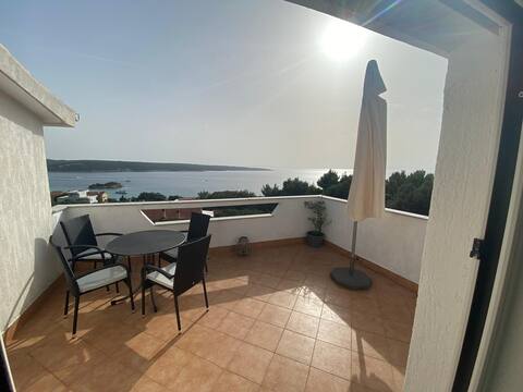Quiet vacation house at the island of Rab - App1